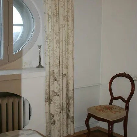 Old Town 2 Bedroom Apartment, Sauna 아파트 탈린